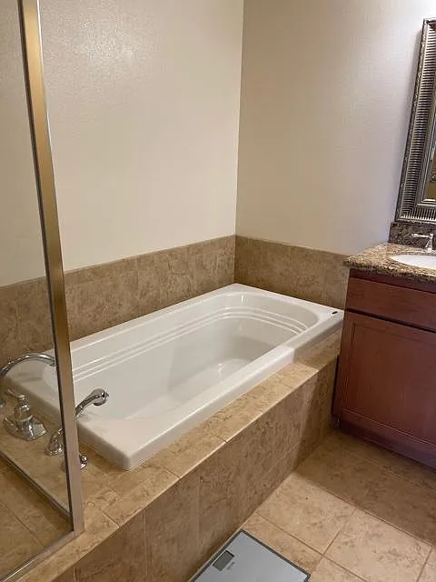2 bed, 1233 sqft, $3,700 — Photo 2