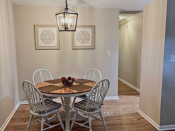 4th image of 1228 Brafforton Dr