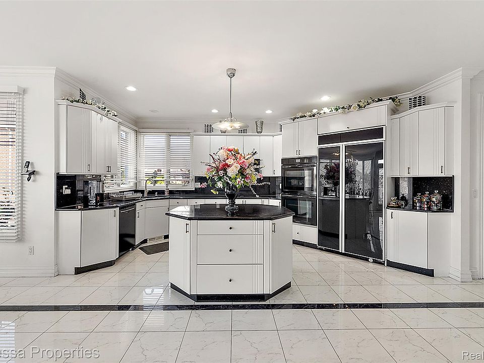 12984 Azure Dr, photo 16
