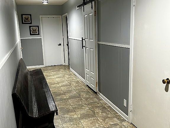4th image of 203 Mitchell St