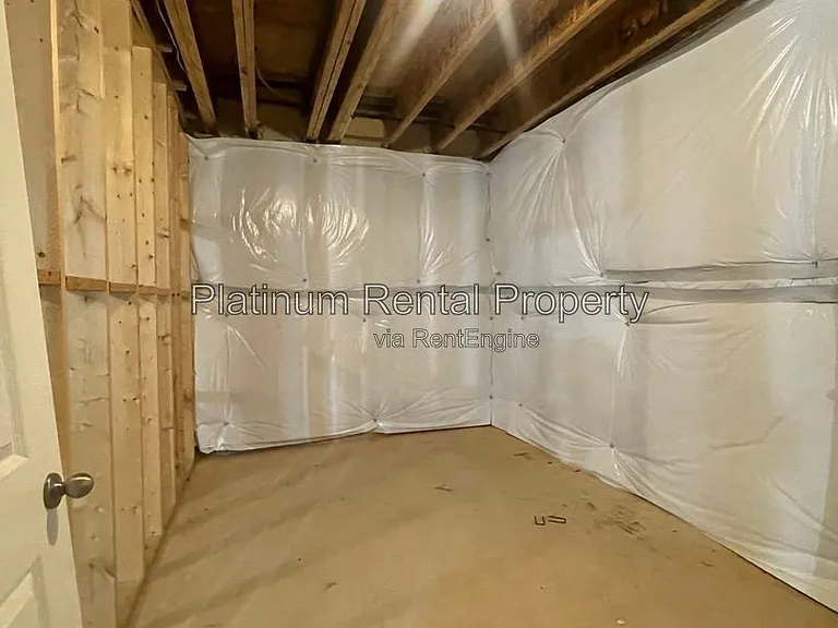 3215 Summerpoint Xing — Photo 89