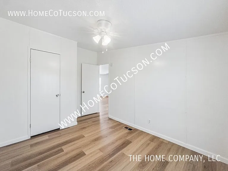 6011 S South Arrow — Photo 17