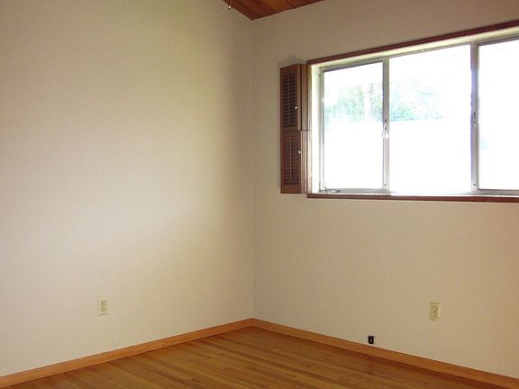 4th image of 3737 Eagle St