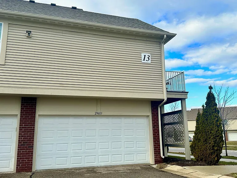 29603 Fox Run Cir — Photo 16