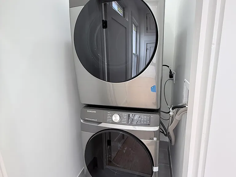 714 Grand St #3 — Photo 5