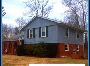 173 Dixie Hill Rd, North Wilkesboro, NC 28659