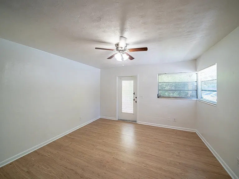 713-717-721 SW 13th Ave — Photo 30