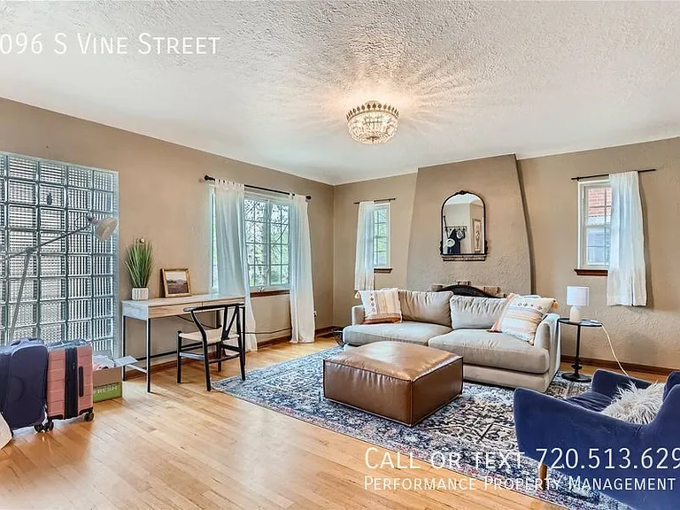 1096 S Vine St — Photo 5