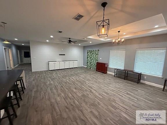 5th image of 201 Terrace Ln