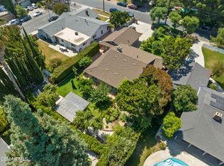 15737 Gault St, Van Nuys, CA 91406