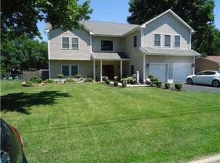 155 Kendall Rd, Kendall Park, NJ 08824