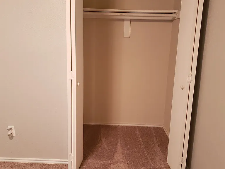 4514 Carmel Ln — Photo 15