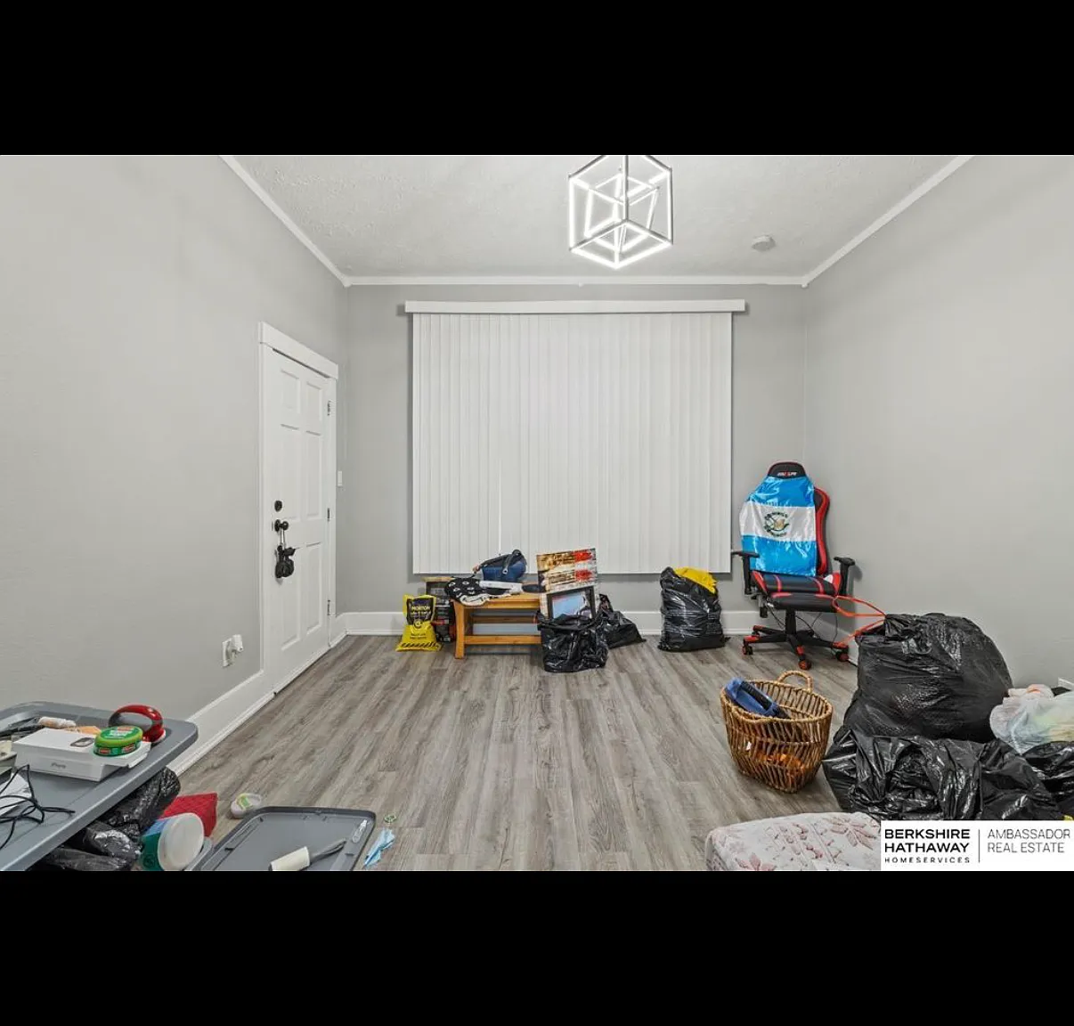 3 bed, 1556 sqft, $1,800 — Photo 3
