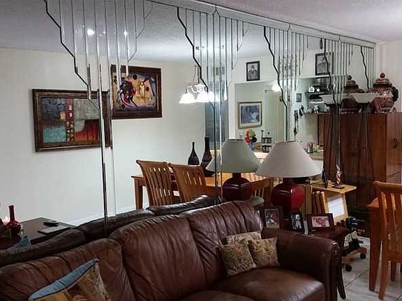 3rd image of 850 NE 209th Ter #20335
