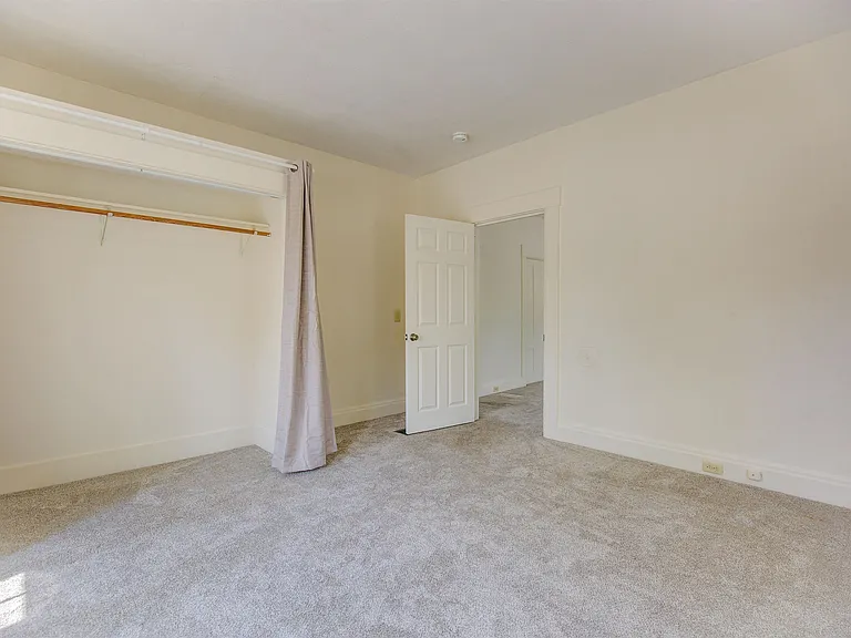 8 Chase Ave #1 — Photo 6