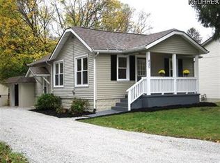 420 Columbine Ave, Akron, OH 44312