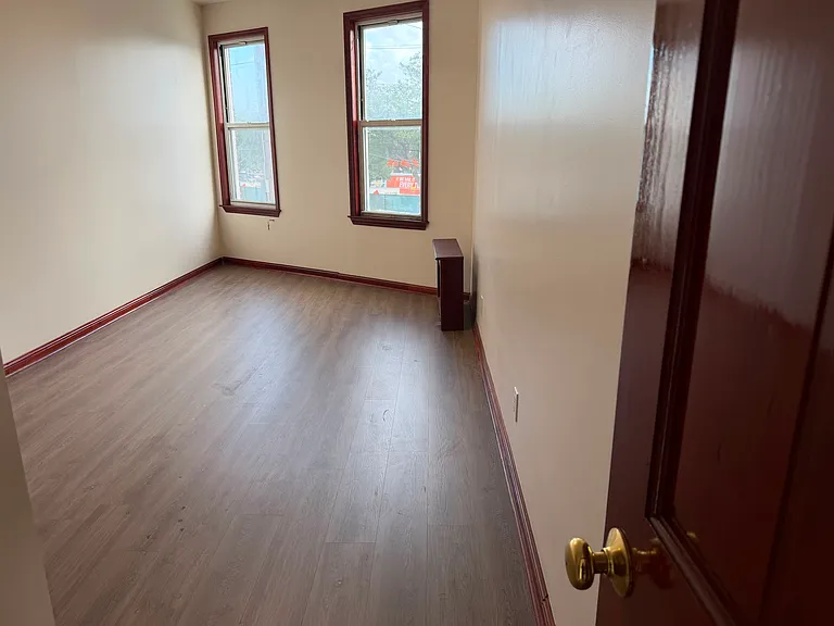 111-03 Rockaway Blvd #2F — Photo 8