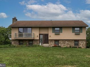 379 Lewis Rd, Annville, PA 17003