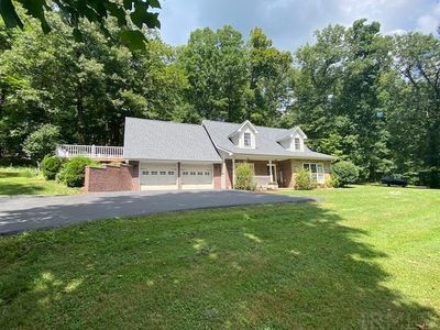 9032 W Graves Rd, Bloomington, IN, 47403