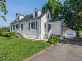 3 Caroline Ave, Pompton Plains, NJ 07444
