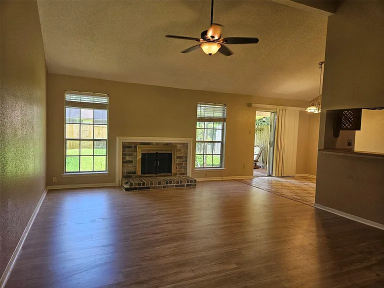 2822 Chimneystone Cir — Photo 7
