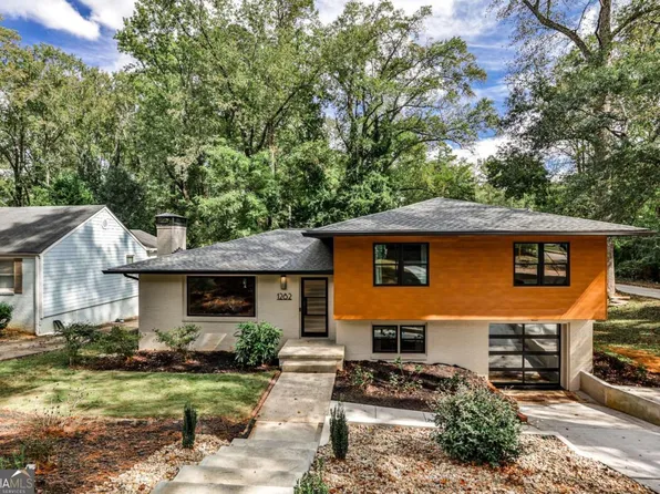 1282 Thomas Rd, Decatur, GA 30030
