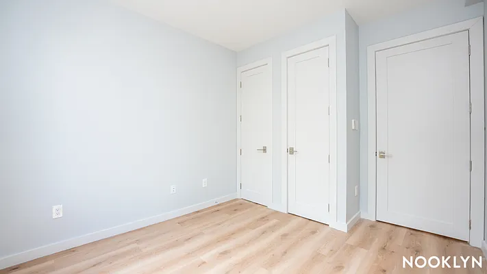 Rented by Nooklyn NYC LLC | media 104