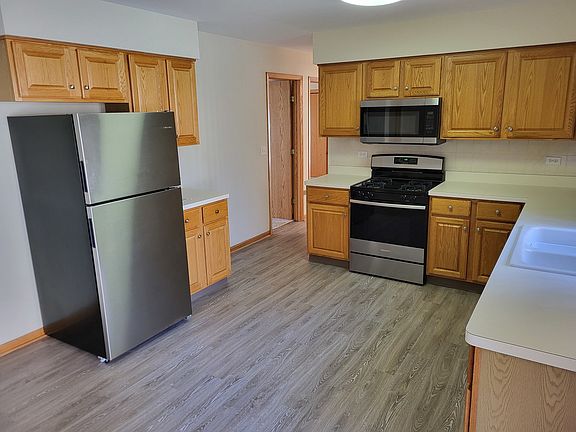 4th image of 2733 N 74th Ave #1