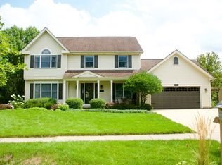 2413 Smalley Ct, Dundee, IL 60118