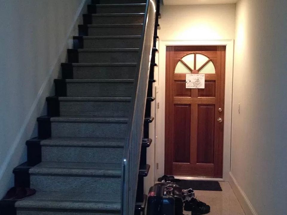 1st image of 159 Panama St Floor 2