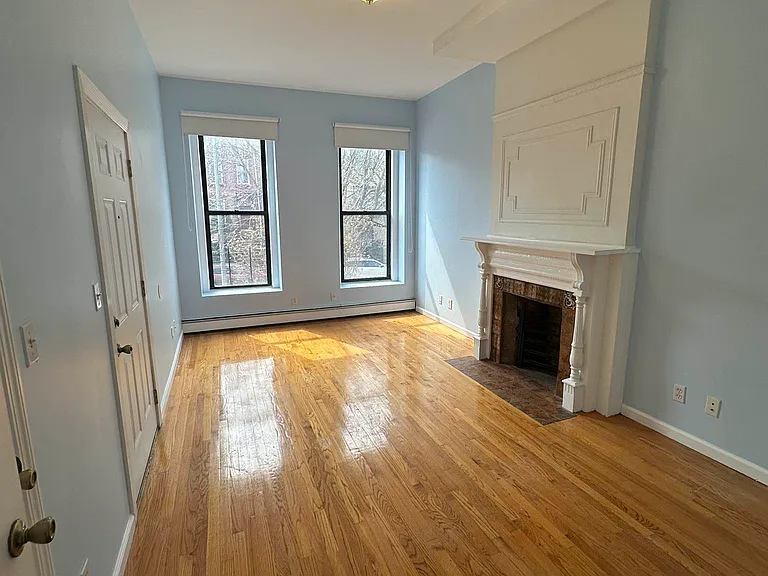 21 Vernon Ave #1 — Photo 14