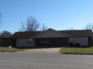 2256 W Parkway Cir, Ozark, MO 65721