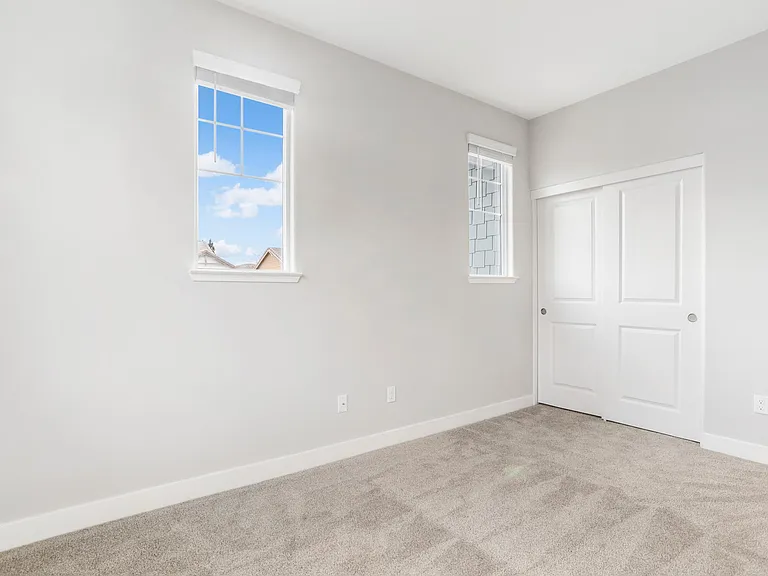 115 Julia Loop — Photo 3