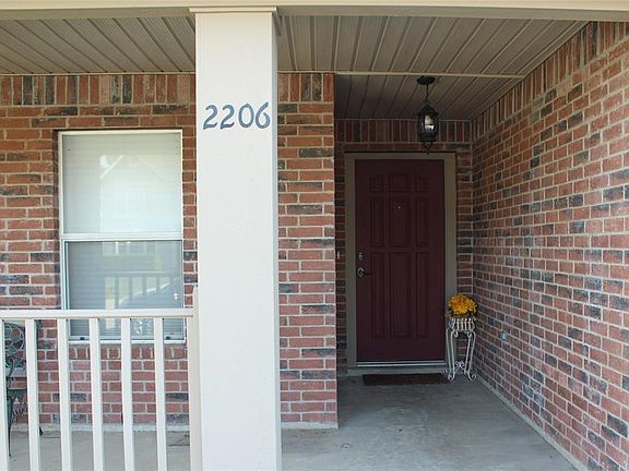 4th image of 2206 Capstan Dr