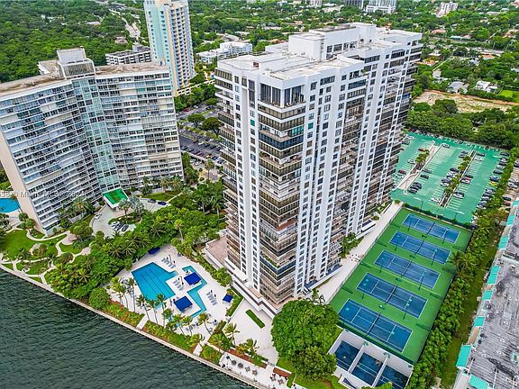 5th image of 2333 Brickell Ave APT 1717A