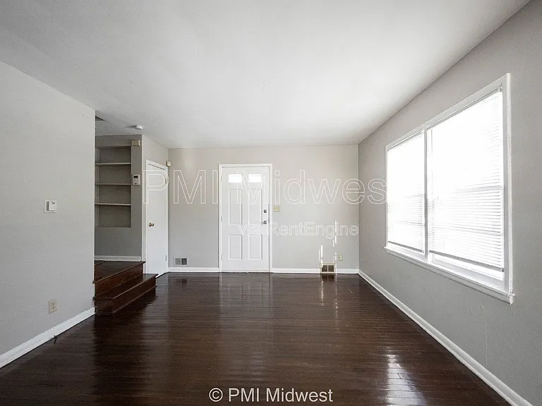 1857 W 60th St — Photo 3