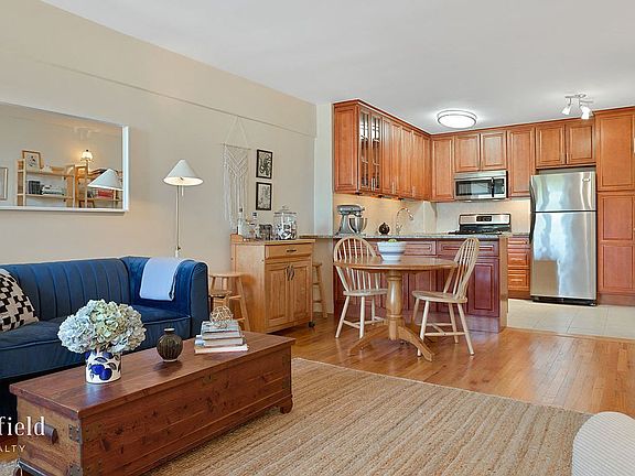 3rd image of 227 Ocean Pkwy APT 5J