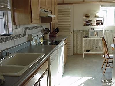 2nd image of 2063 Patton Ave