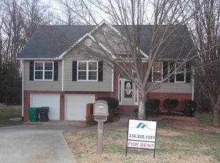3820 Abbeywood Pl, Jamestown, NC 27282
