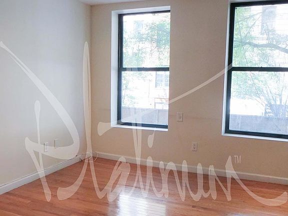4th image of 226 E 7th St APT 4B