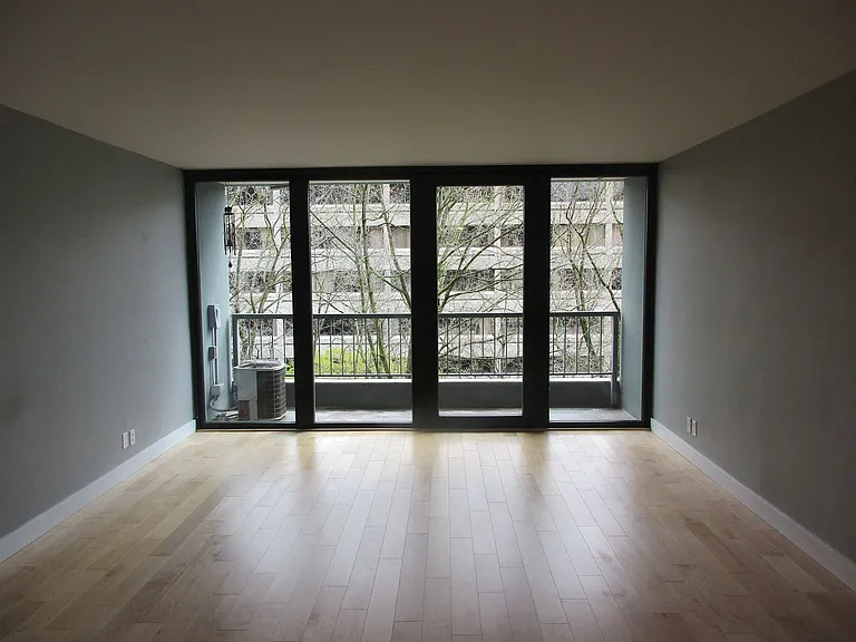 111 SW Harrison St #3G — Photo 11