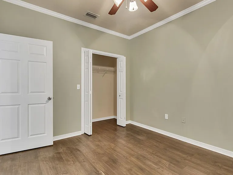 1486 Bentley Cir — Photo 30