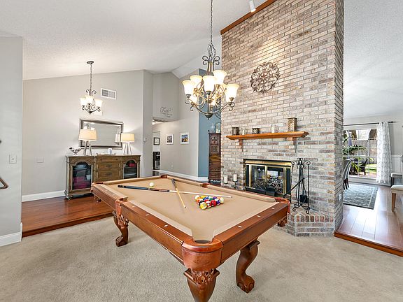 3rd image of 1783 Grassington Way S
