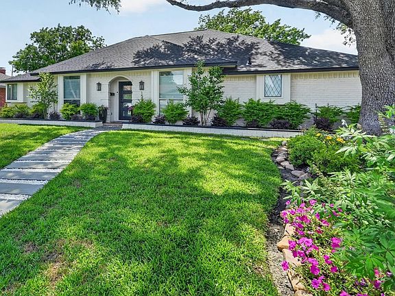 2nd image of 1505 Canyon Oaks Dr