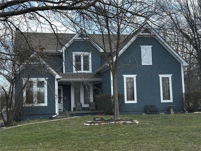 8823 Sunset Dr, Lenexa, KS, 66220