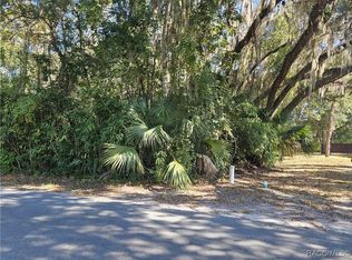 835 N Gardenview Ter, Crystal River, FL 34429