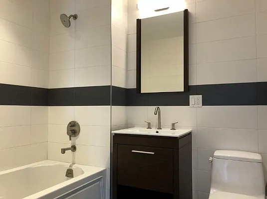 Rented by Astoria Realty | media 28