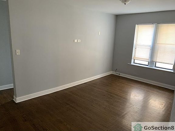 5th image of 7926 S Wabash Ave #1