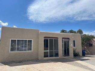 901 Girard Blvd SE, Albuquerque, NM 87106