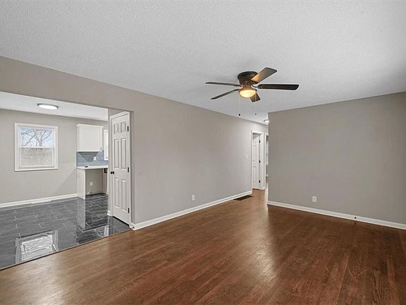 3rd image of 7337 College Ave